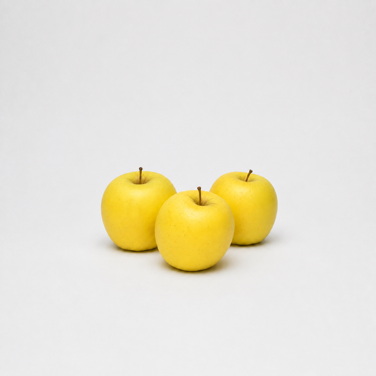 Yellow Apple - تفاح اصفر